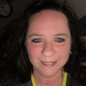 Meet your Posher, Ellen